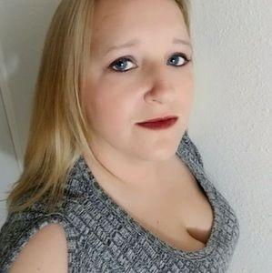 Meet your Posher, Johnetta